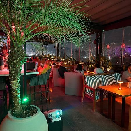 Sonata 44 Hotel Laureles Medellín Buitenkant foto