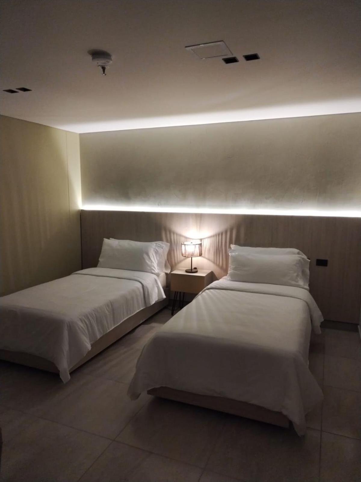 Sonata 44 Hotel Laureles Medellín Buitenkant foto
