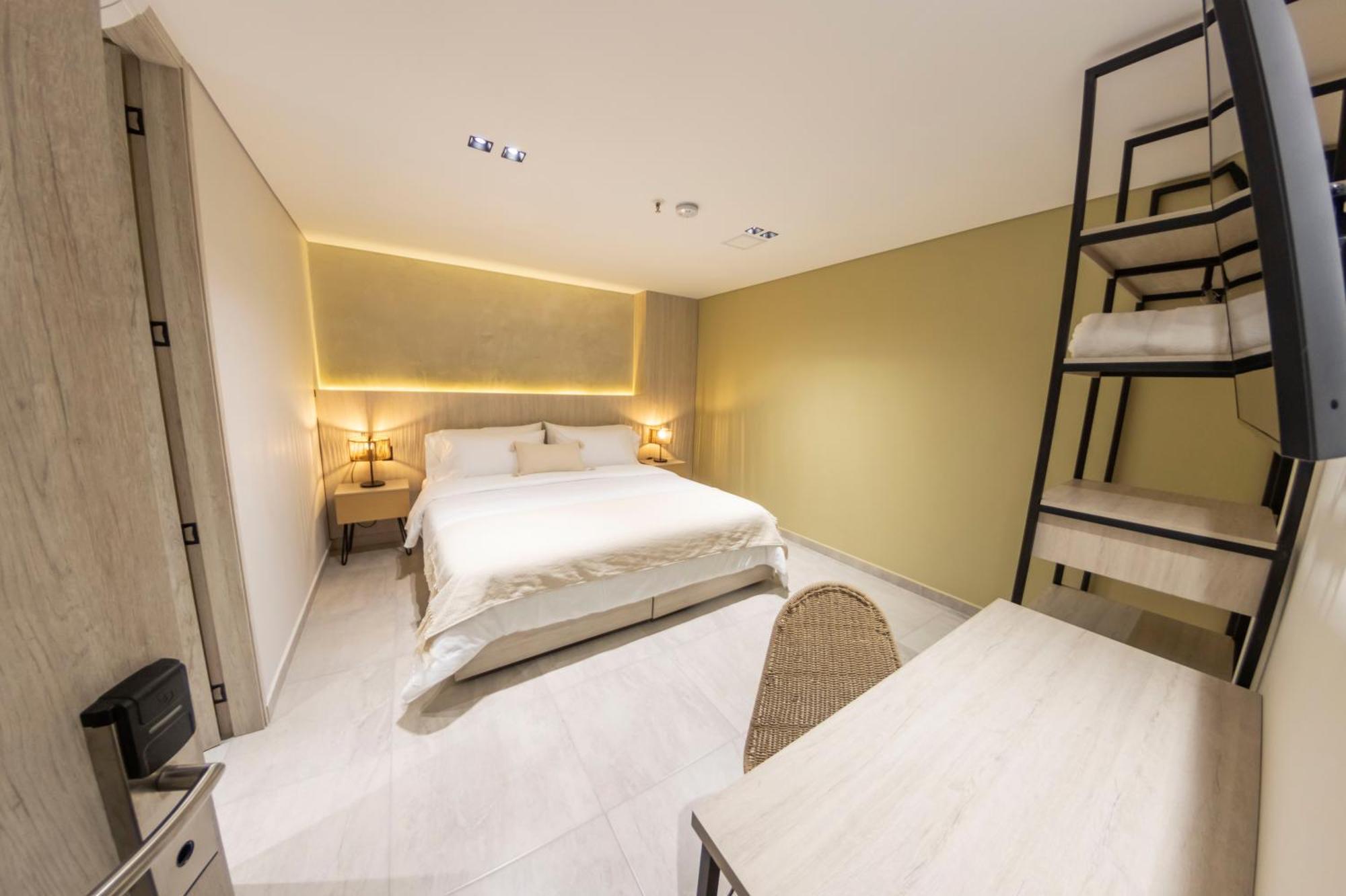 Sonata 44 Hotel Laureles Medellín Buitenkant foto