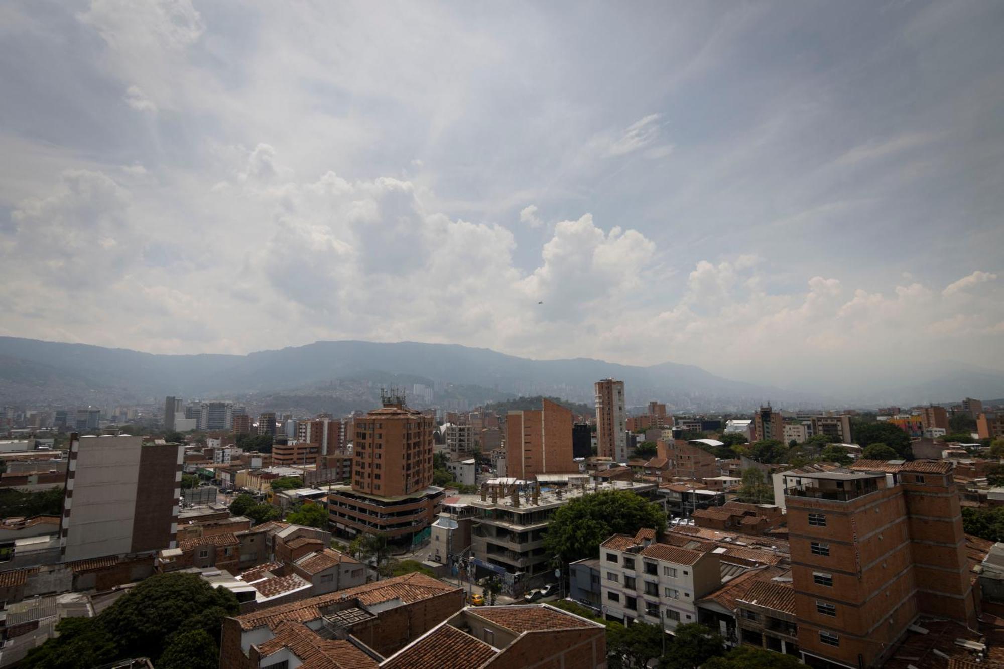 Sonata 44 Hotel Laureles Medellín Buitenkant foto