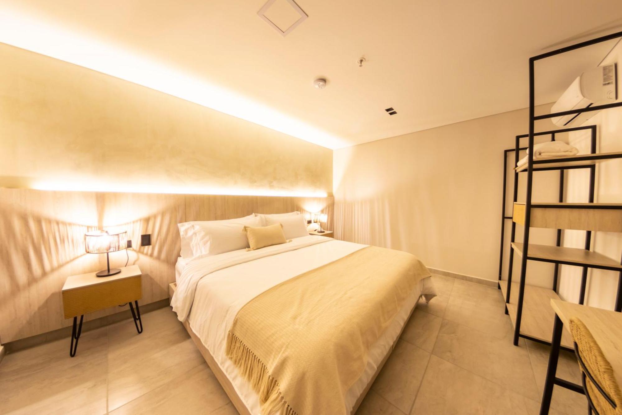Sonata 44 Hotel Laureles Medellín Buitenkant foto
