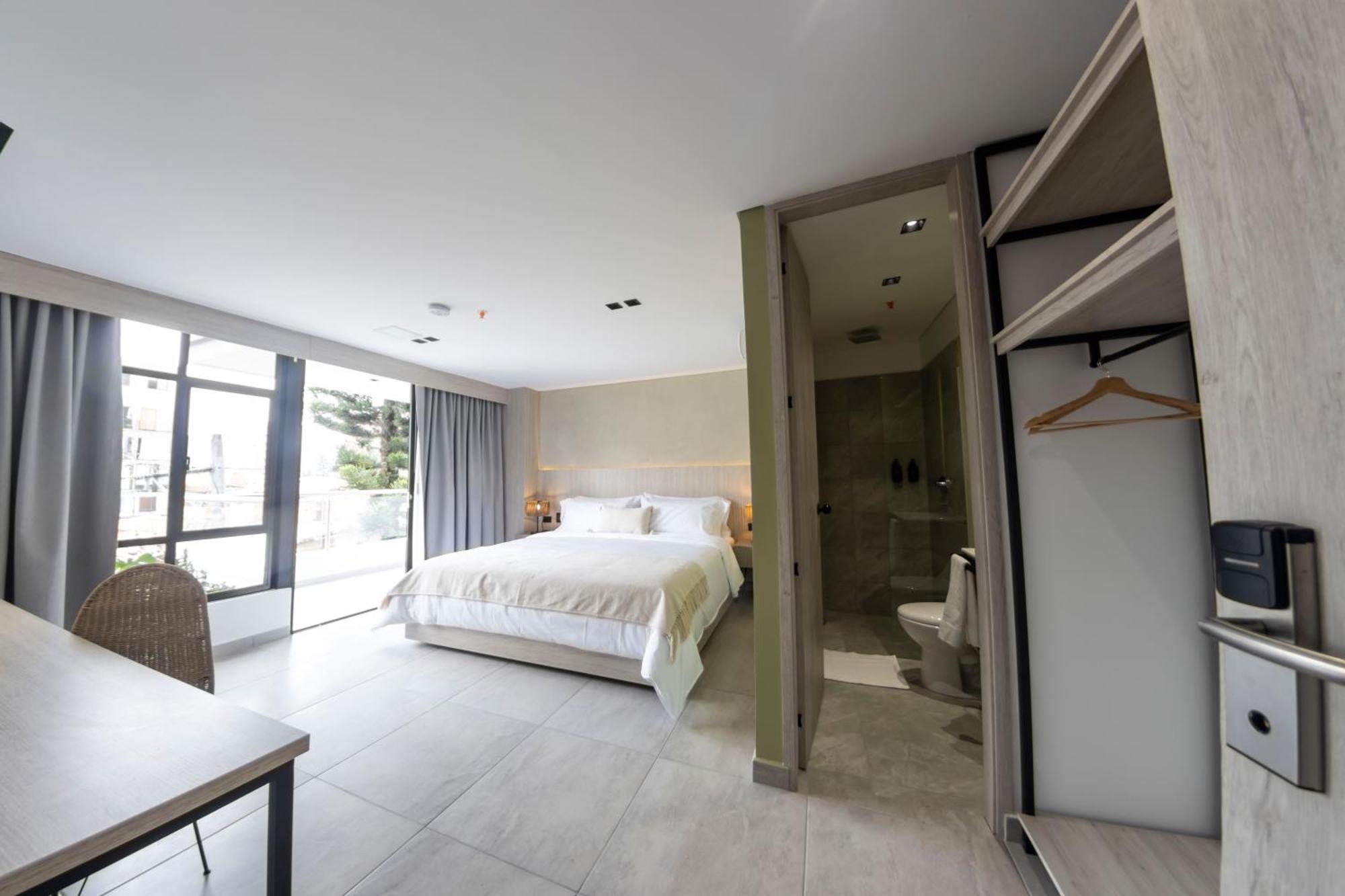 Sonata 44 Hotel Laureles Medellín Buitenkant foto